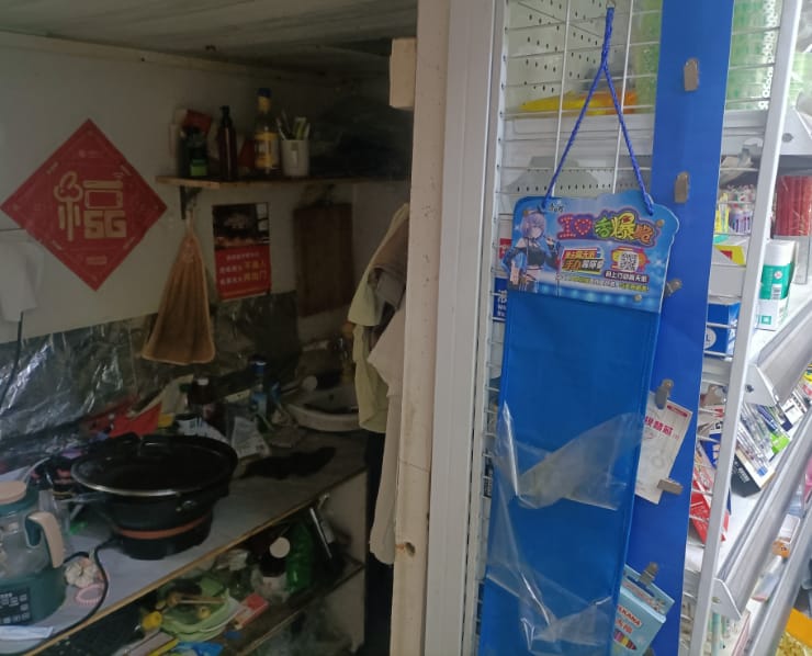 杨浦大连路超市转让！有yan证地铁口商务小区密集多学校-8