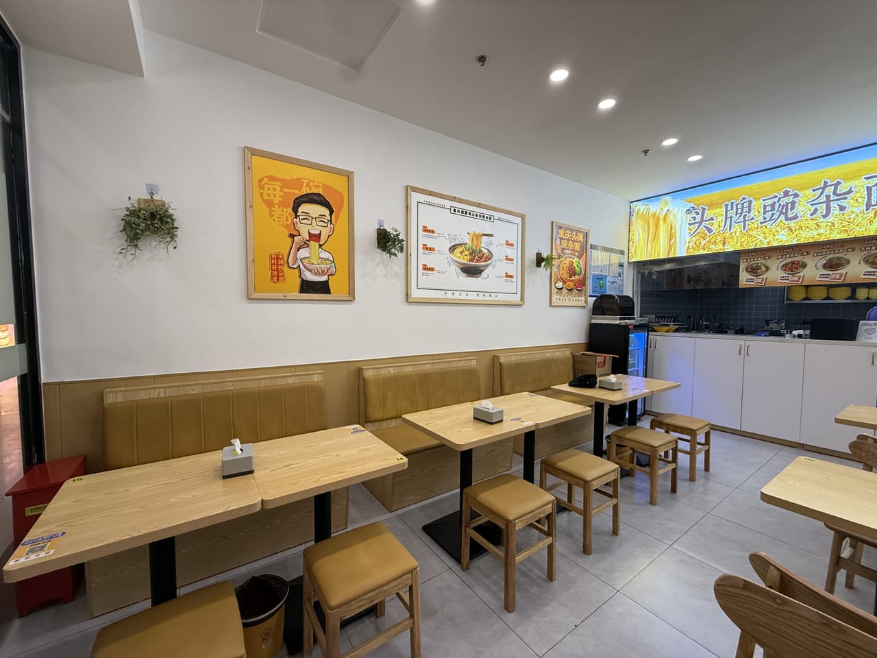 平城路旺铺转让！靠近地铁口50米，商圈成熟位置优越，人流大-10