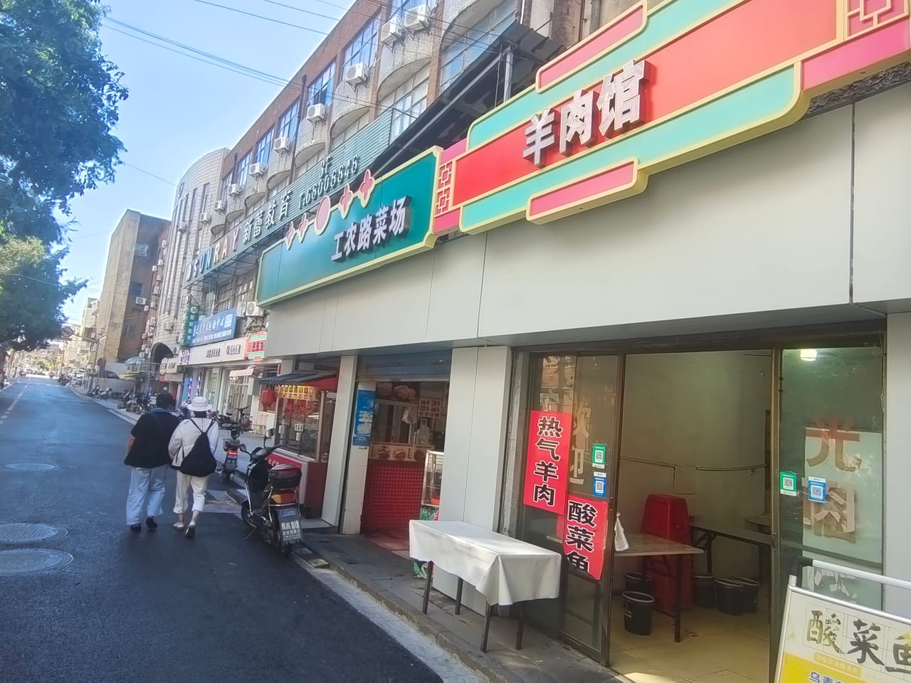 工农南路旺铺转让！菜市场门口，位于主街道！人流密集位置佳