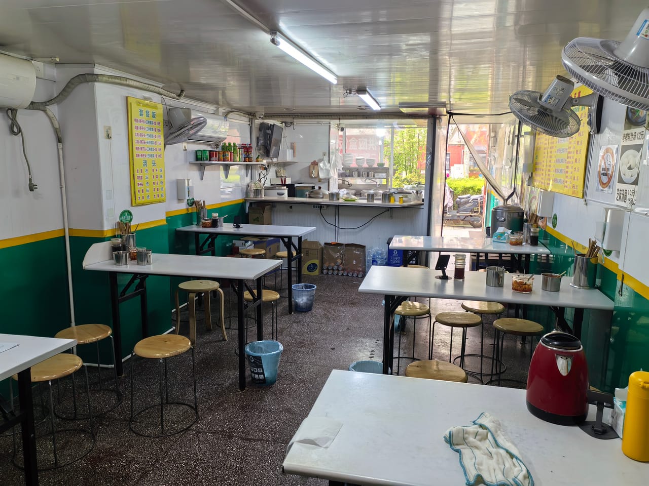 杨浦控江路餐饮店转让！独立厨卫有阁楼近学校居民楼医院人气旺-2