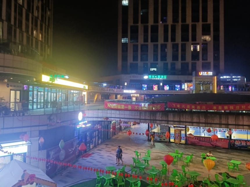 九亭镇蒲汇路房东直租，无转让费，双平台，附近小区商务楼环绕-5