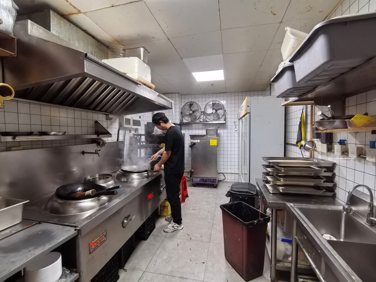 四川北路外卖店转让！带账号资源渠道，转同行，商圈成熟位置佳-6