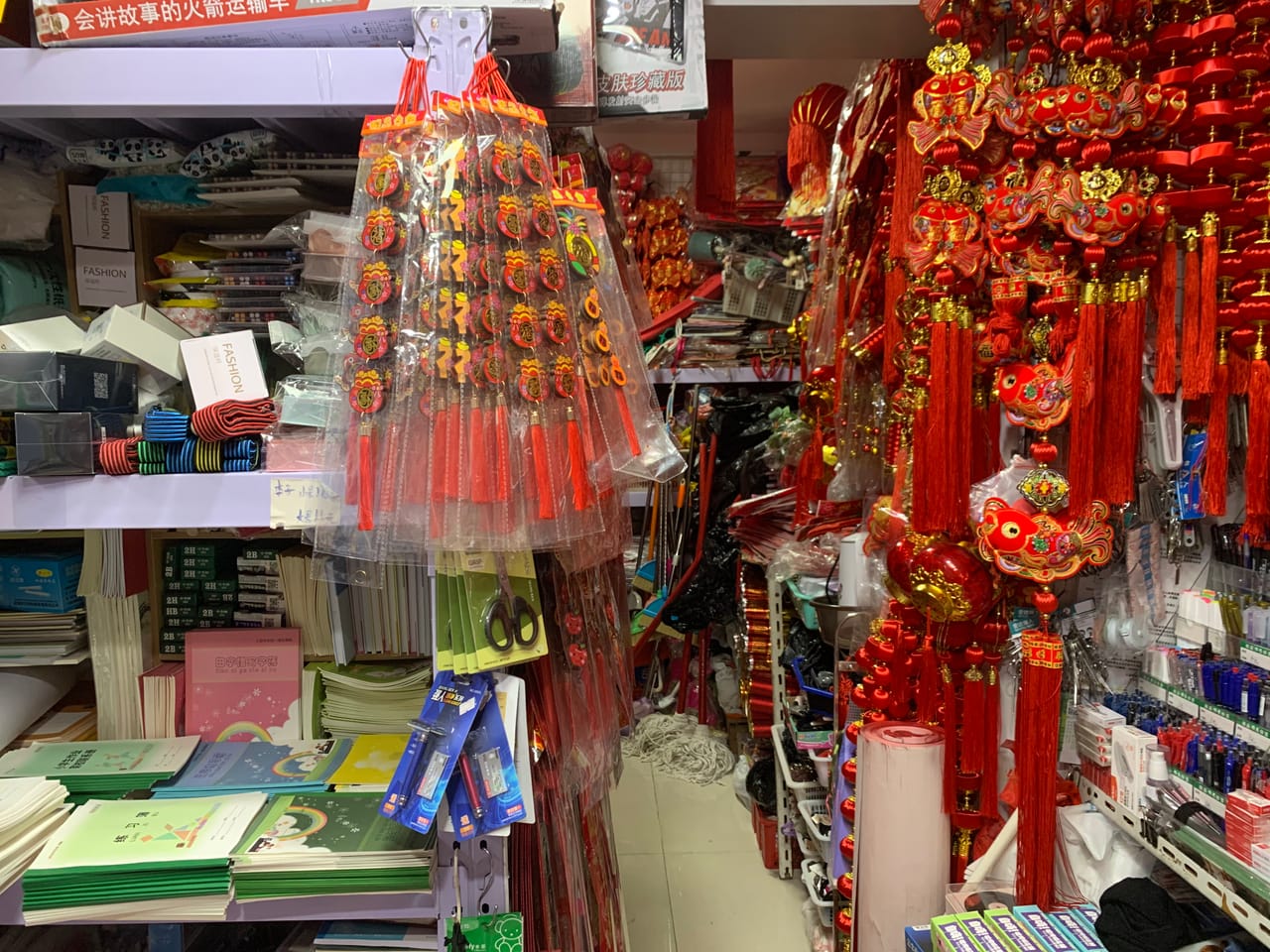 莘浜路百货店转让！对面小学，可带资源渠道，周边多小区分布-5