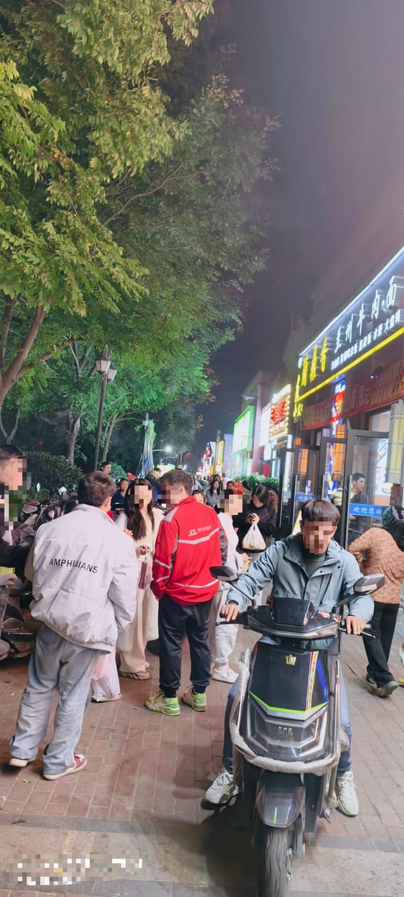 小区门口 嘉定区汇源路旺铺直租！拎包入住配套商务学校居民-9