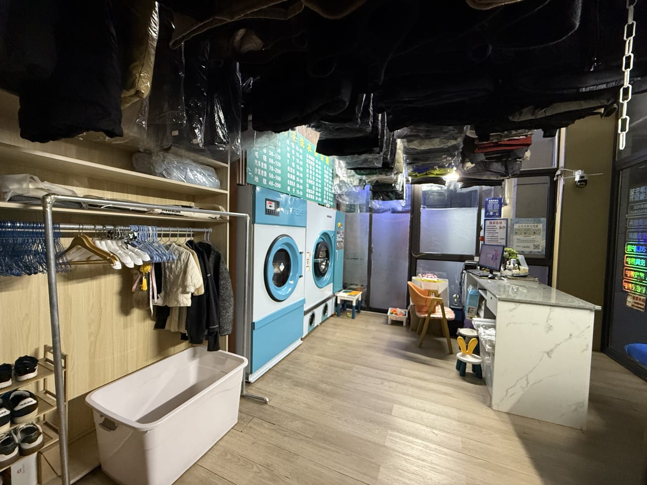 嘉定永靖路沿街30平干洗店转让！带设备设施附近小区公寓厂区-4