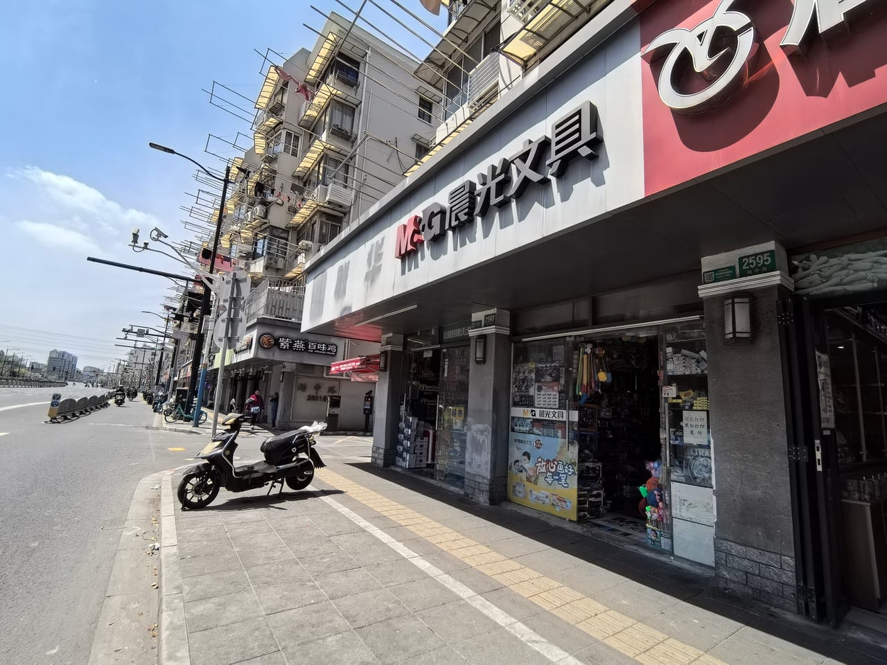 静安场中路菜市场门口旺铺转让！除重餐饮都可附近小区公寓学校-5