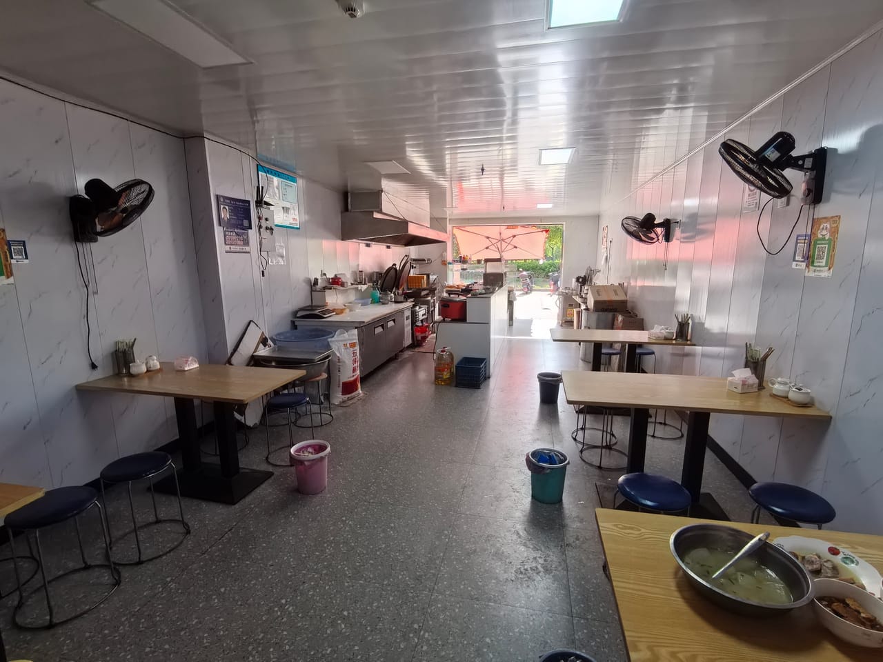 南祝路旺铺转让！两边都是小区学校！人流量密集位置优越-2
