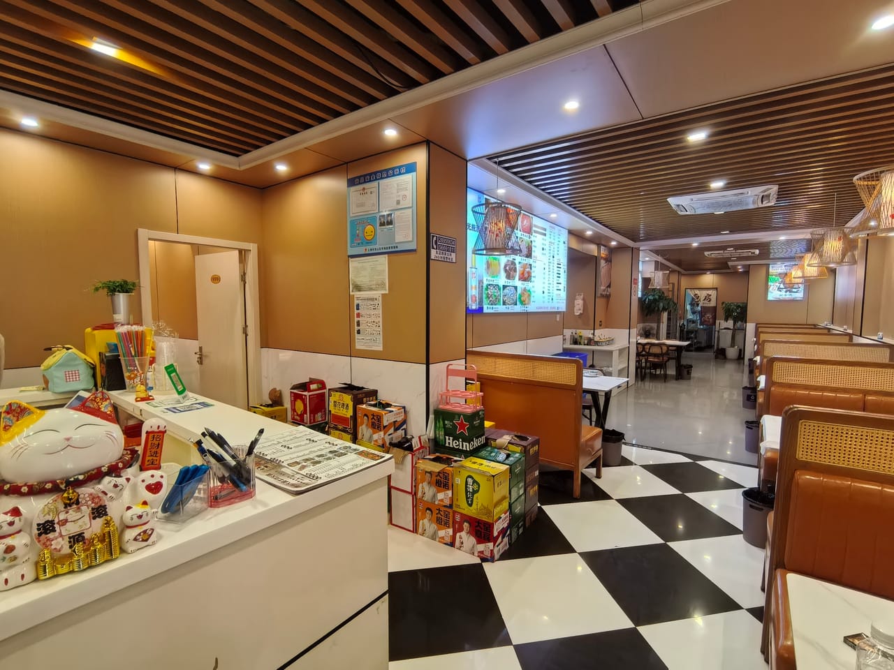 宝山友谊路沿街180平餐饮店转让！可明火可停车 商住一体化-7
