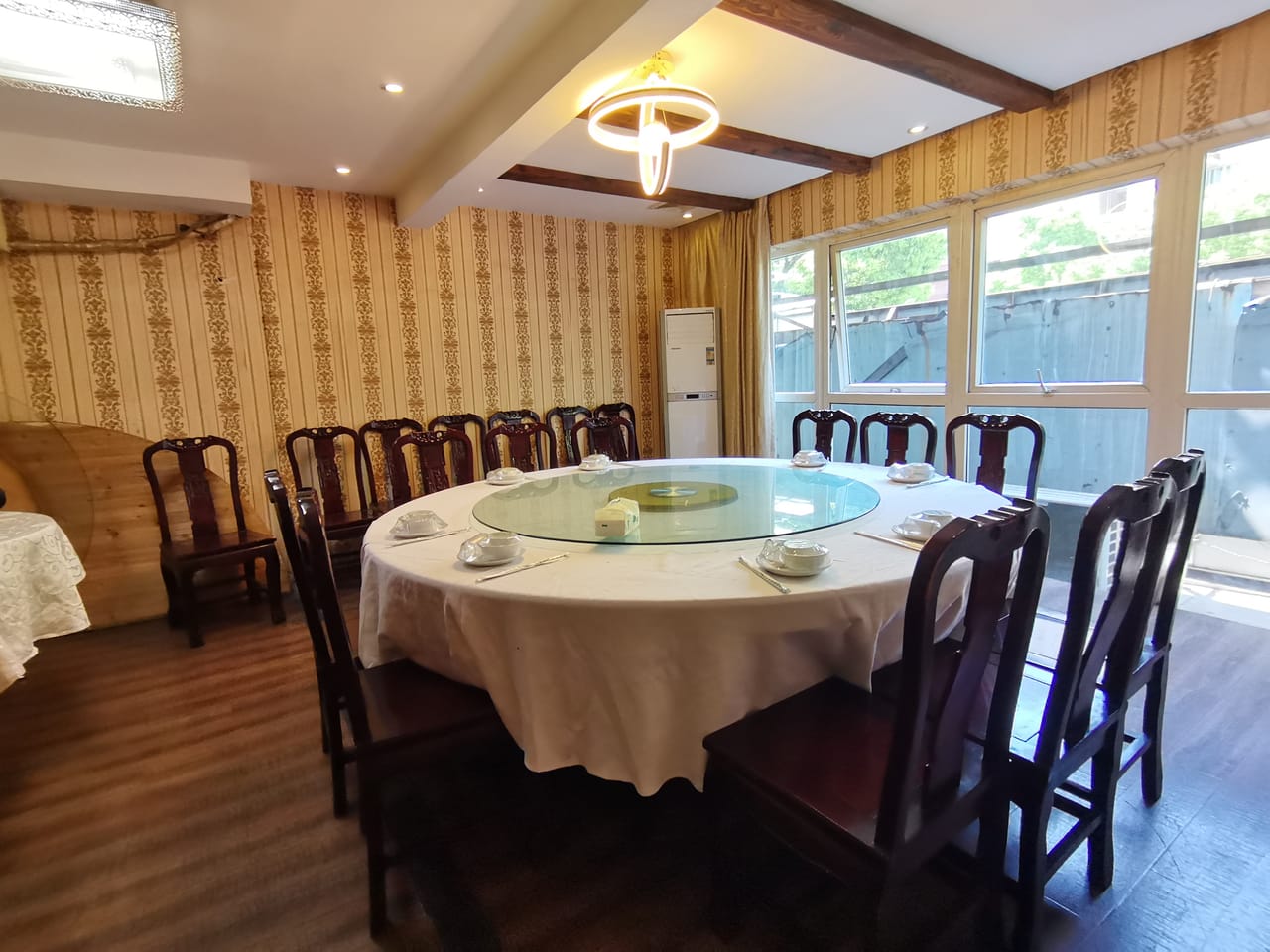 浦东高桥镇夜宵一条街餐饮店转让！停车方便小区公寓厂区密集-5