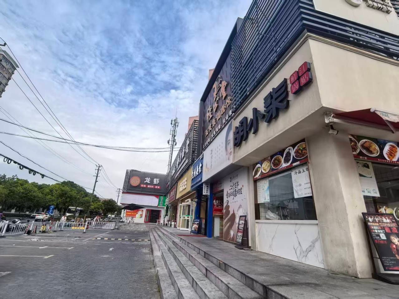 宝山海江路旺铺直租！十字路口成熟商圈学校商务楼广场人流量大-8