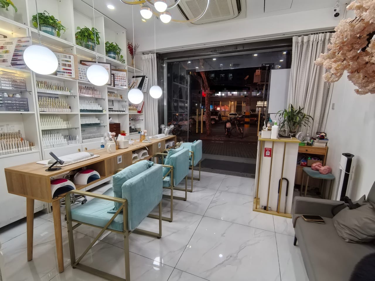 杨浦控江路美甲美睫店转让！可做美容 厨卫齐全 客源稳定-6