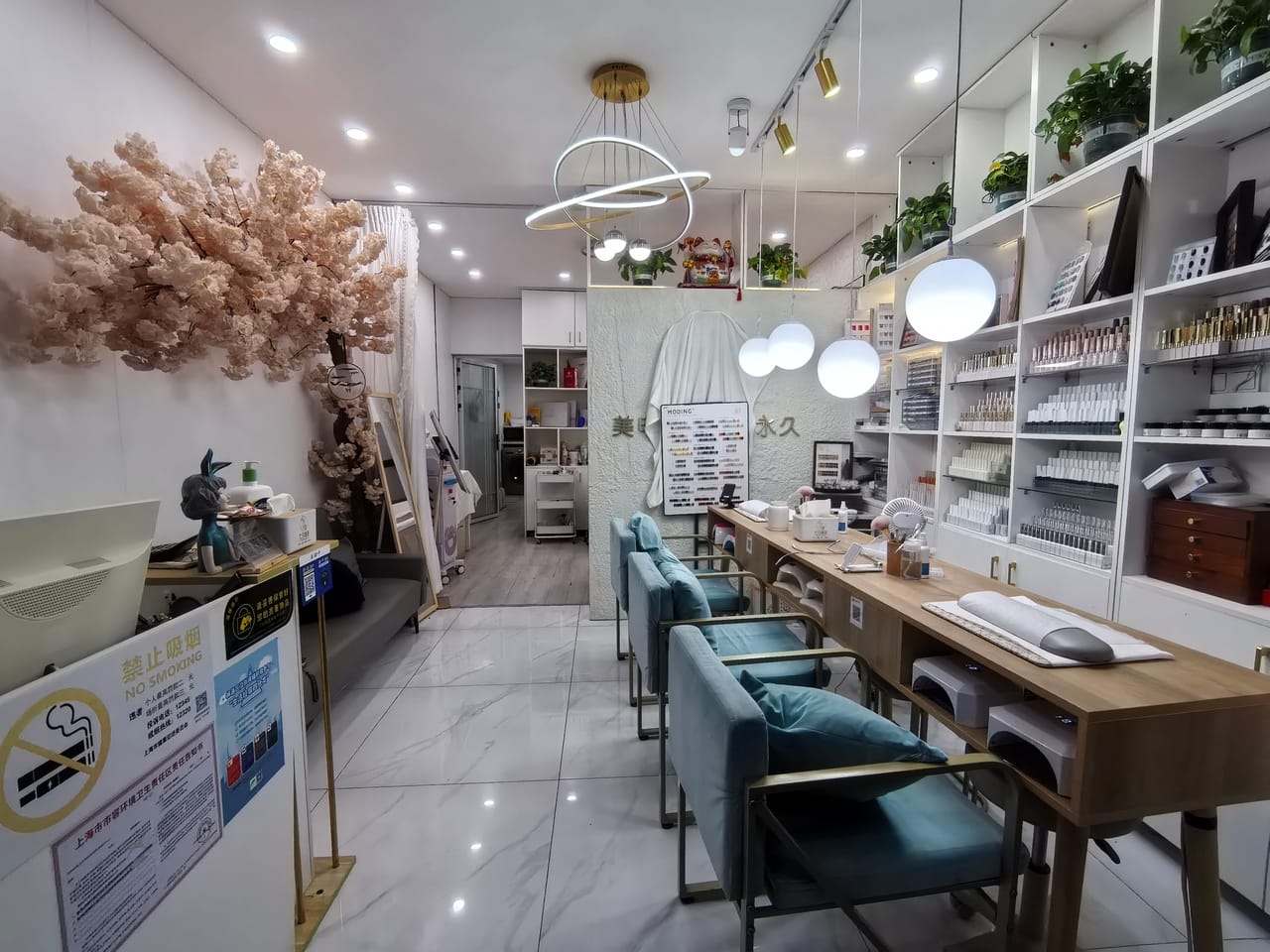 杨浦控江路美甲美睫店转让！可做美容 厨卫齐全 客源稳定-3