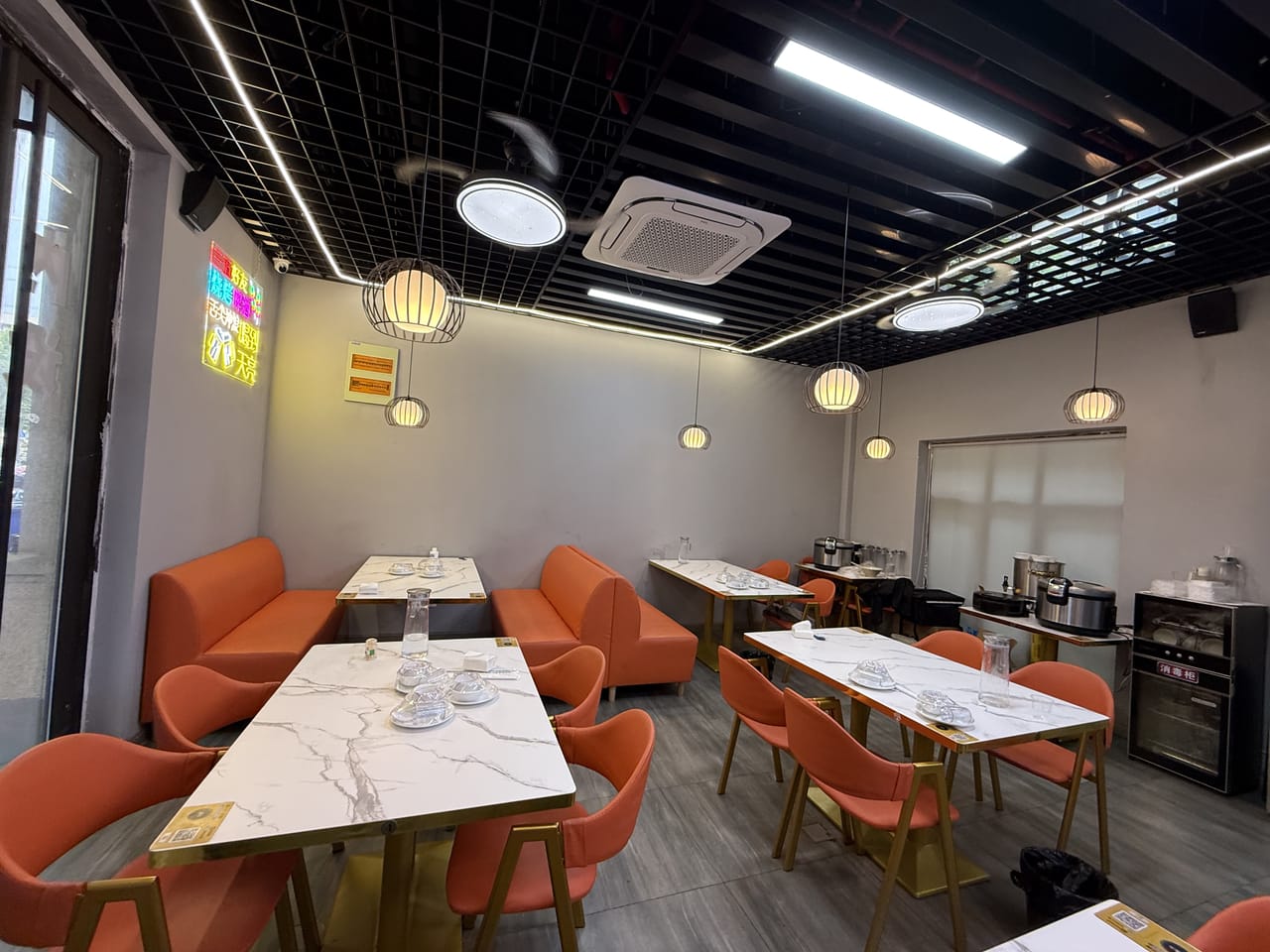 嘉定安亭镇餐饮店转让！地铁口直达附近园区公寓密集人流量大-4
