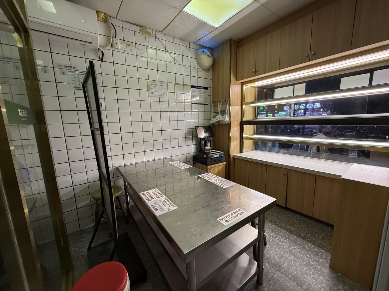 昌吉路旺铺转让！多小区分布，品牌店密集，消费稳定人流量大-3