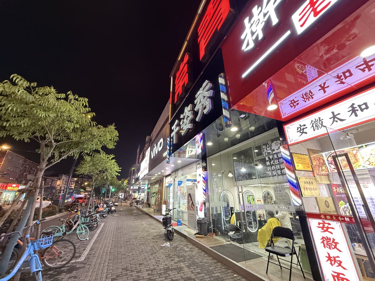 浦东张江餐饮店转让！两层带阁楼可住 附近学校小区公寓密集-8