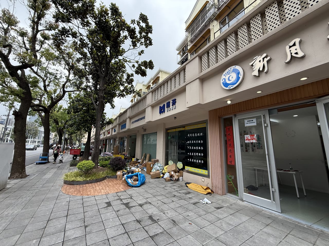 浦东商城路旺铺出租!赠送小阳台，可单租可整租 学校公寓密集-7