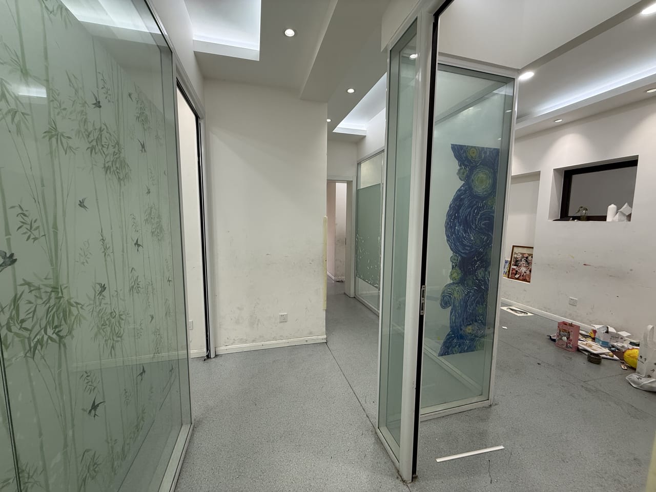 浦东商城路旺铺出租!赠送小阳台，可单租可整租 学校公寓密集-6