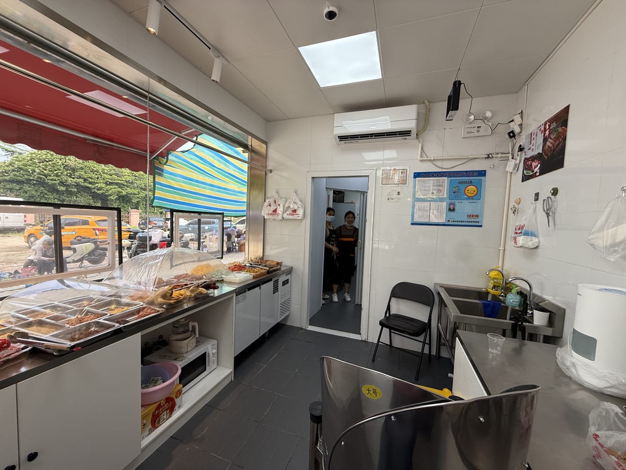 秀沈路旺铺转让！十字路口拐角处，旁边菜市场，多小区分布-4