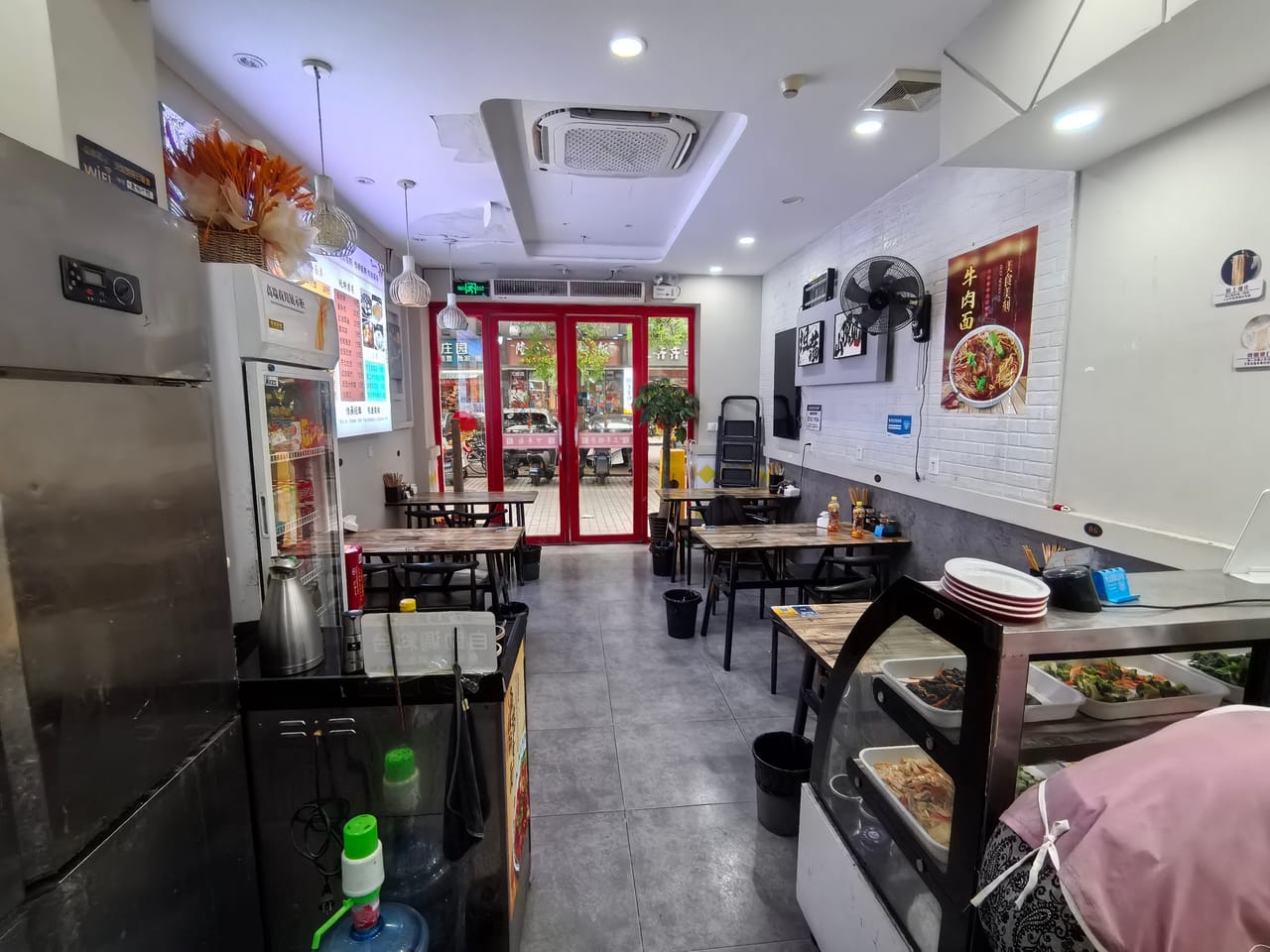 松江九亭镇地铁口对面餐饮店转让！不限业态 附近公寓商务楼密-7
