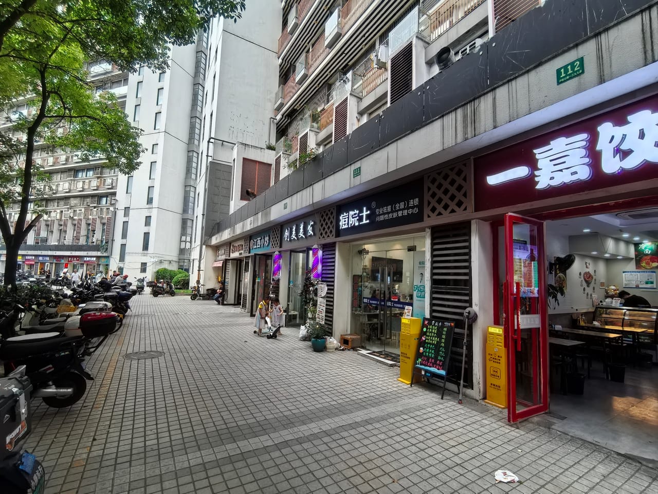 松江九亭镇地铁口对面餐饮店转让！不限业态 附近公寓商务楼密-9