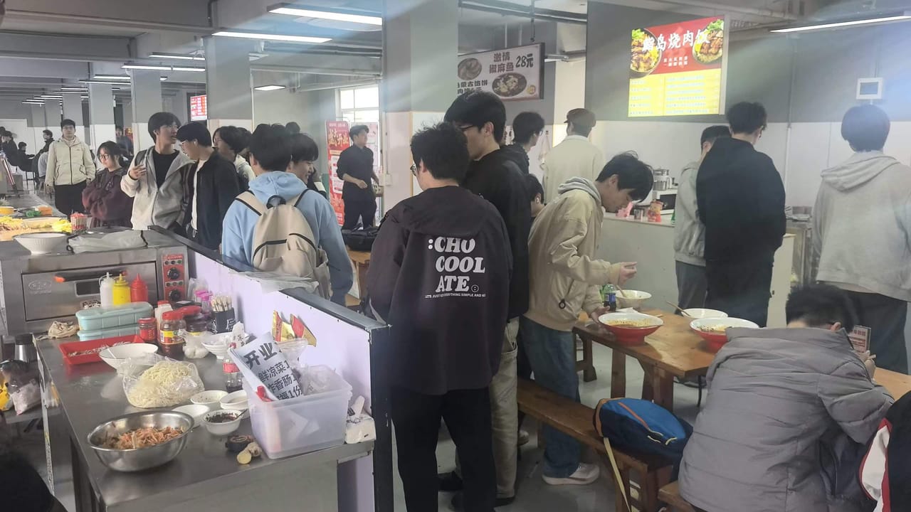 顾唐路美食城招租！堂食+外卖，订单量稳定，商圈成熟人流量大-5