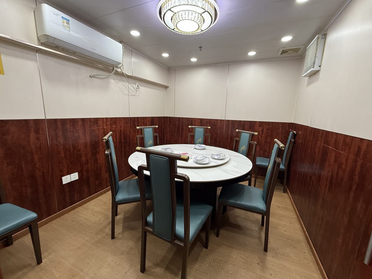 宝山杨行镇双开可外摆餐饮夜宵店转让！小区公寓密集消费稳定-6