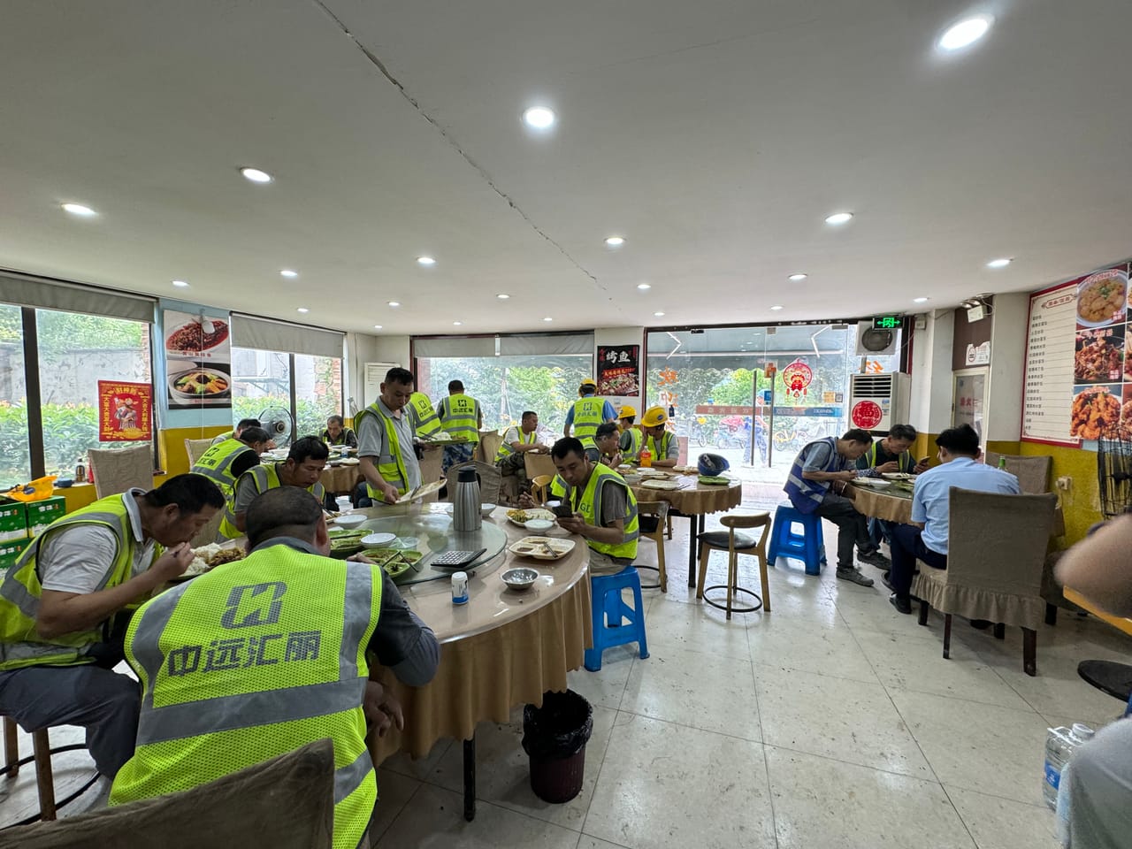 祁连山路旺铺转让，双开门带独立包间，小区主街道客源无忧-3