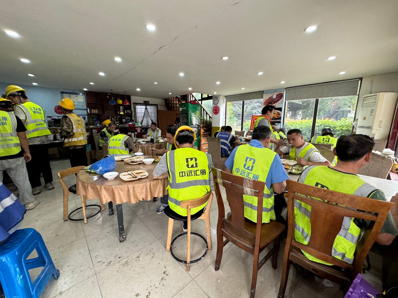祁连山路旺铺转让，双开门带独立包间，小区主街道客源无忧-2