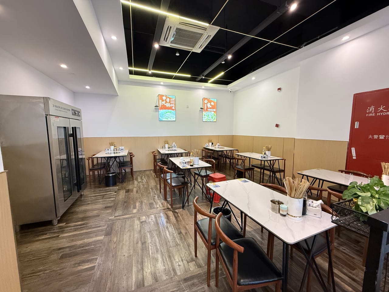 闵行秀文路沿街餐饮店转让！有天然气 商住一体化拎包入住-10