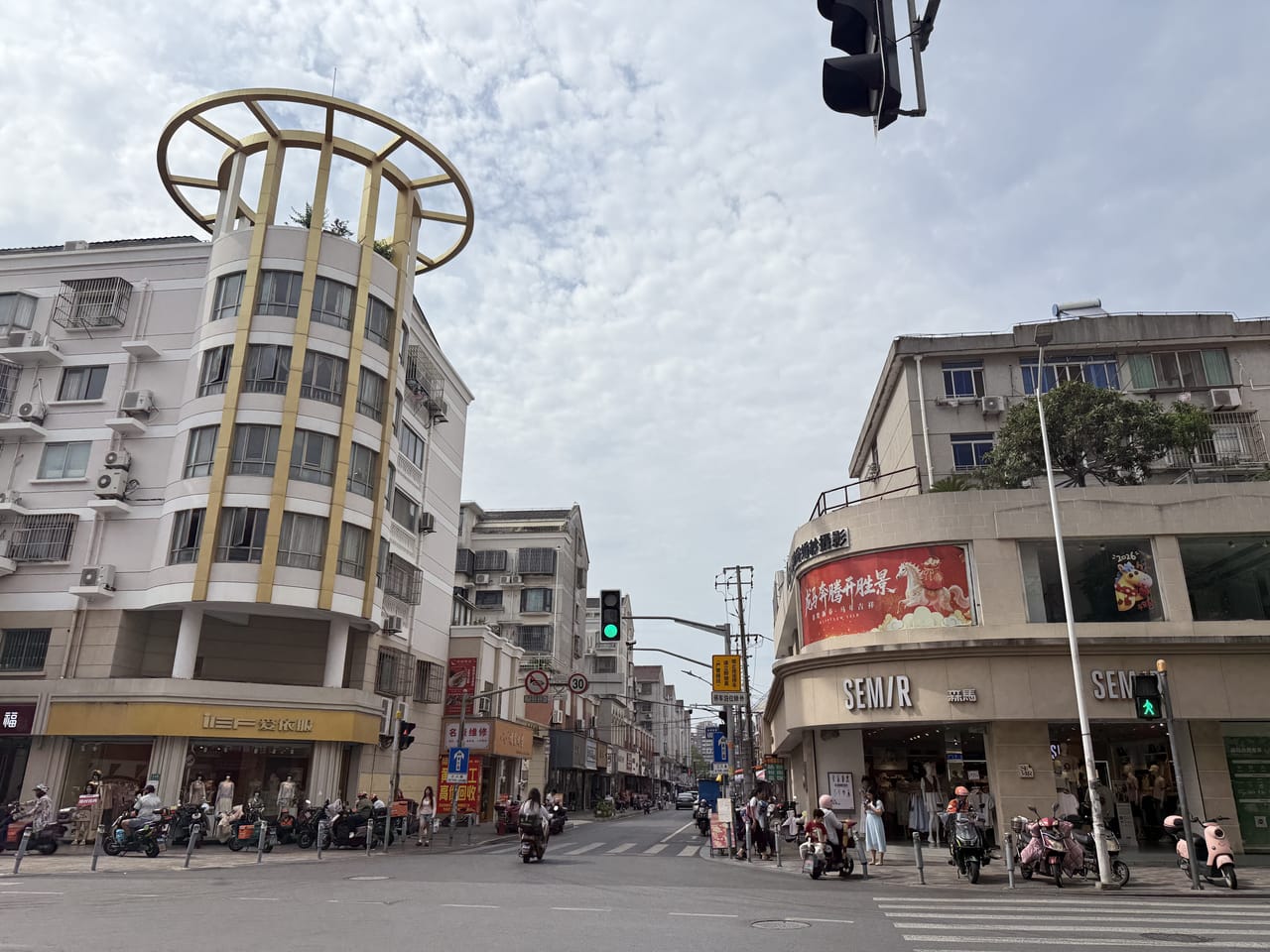 浦东东门大街餐饮卤味店转让！步行街配套医院客源无忧-8