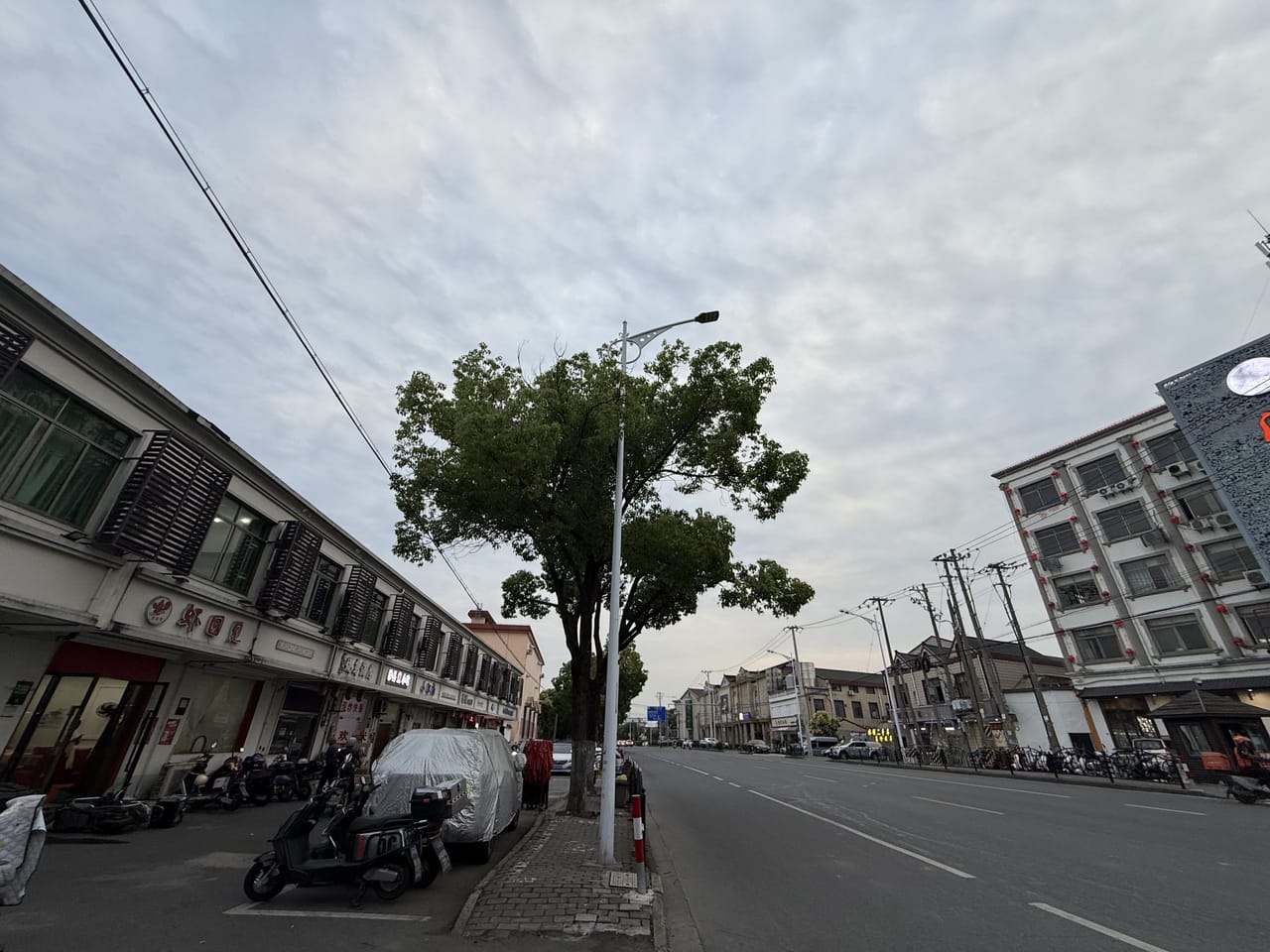 月租两千+ 奉贤新奉公路双开沿街旺铺转让！背靠工业园酒店对面-10