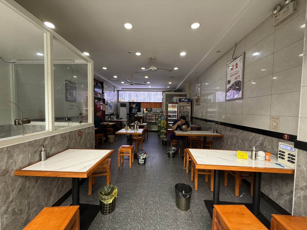 个人急转！浦东三林热闹商圈餐饮店！带燃气可外摆小区居民密集-5