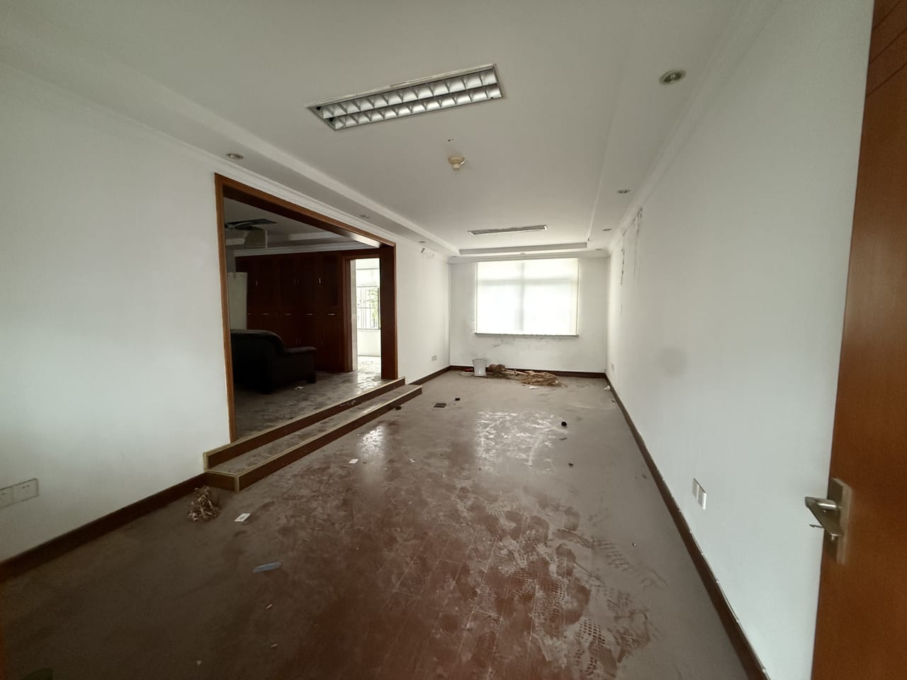 奉贤区光明路二楼240平房东直租！棋牌足浴培训等等拎包入住-4