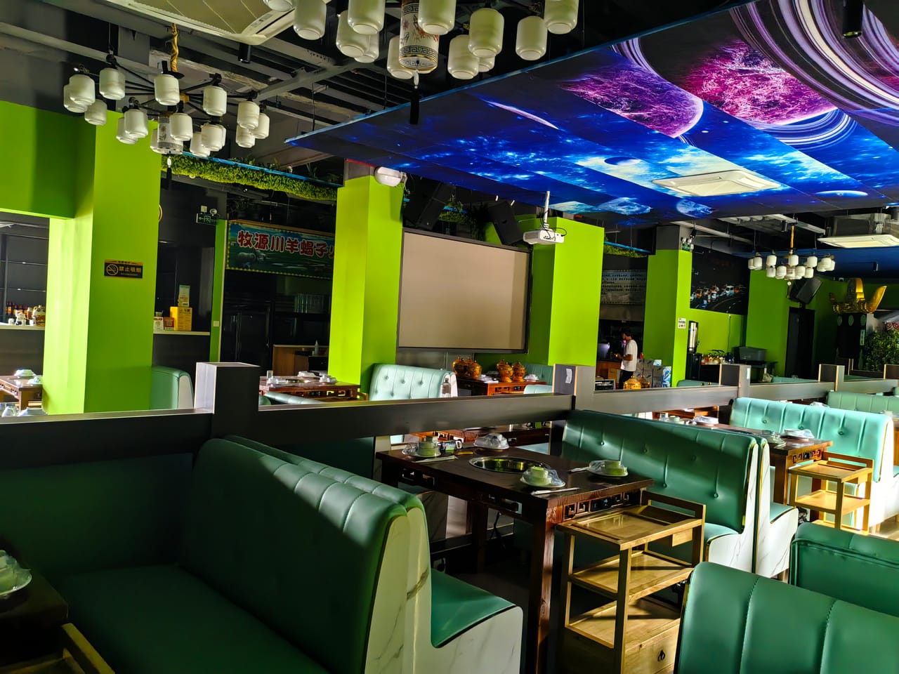 闵行光华路门宽十多米餐饮店！精装修整体转让 小区公寓密集-10