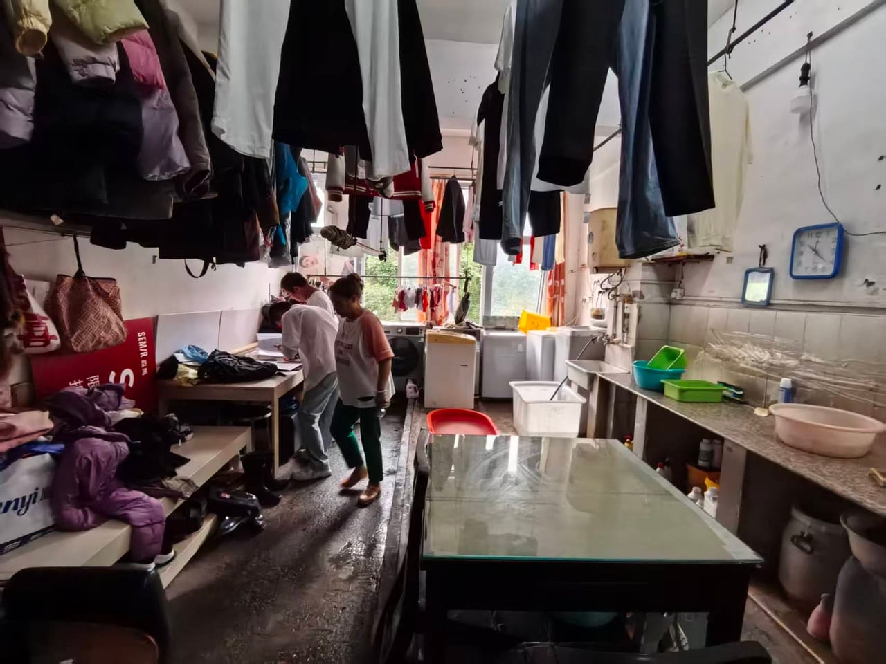 闵行吴泾镇永德路经营二十年干洗店带客源转让！设备完善人流大-5