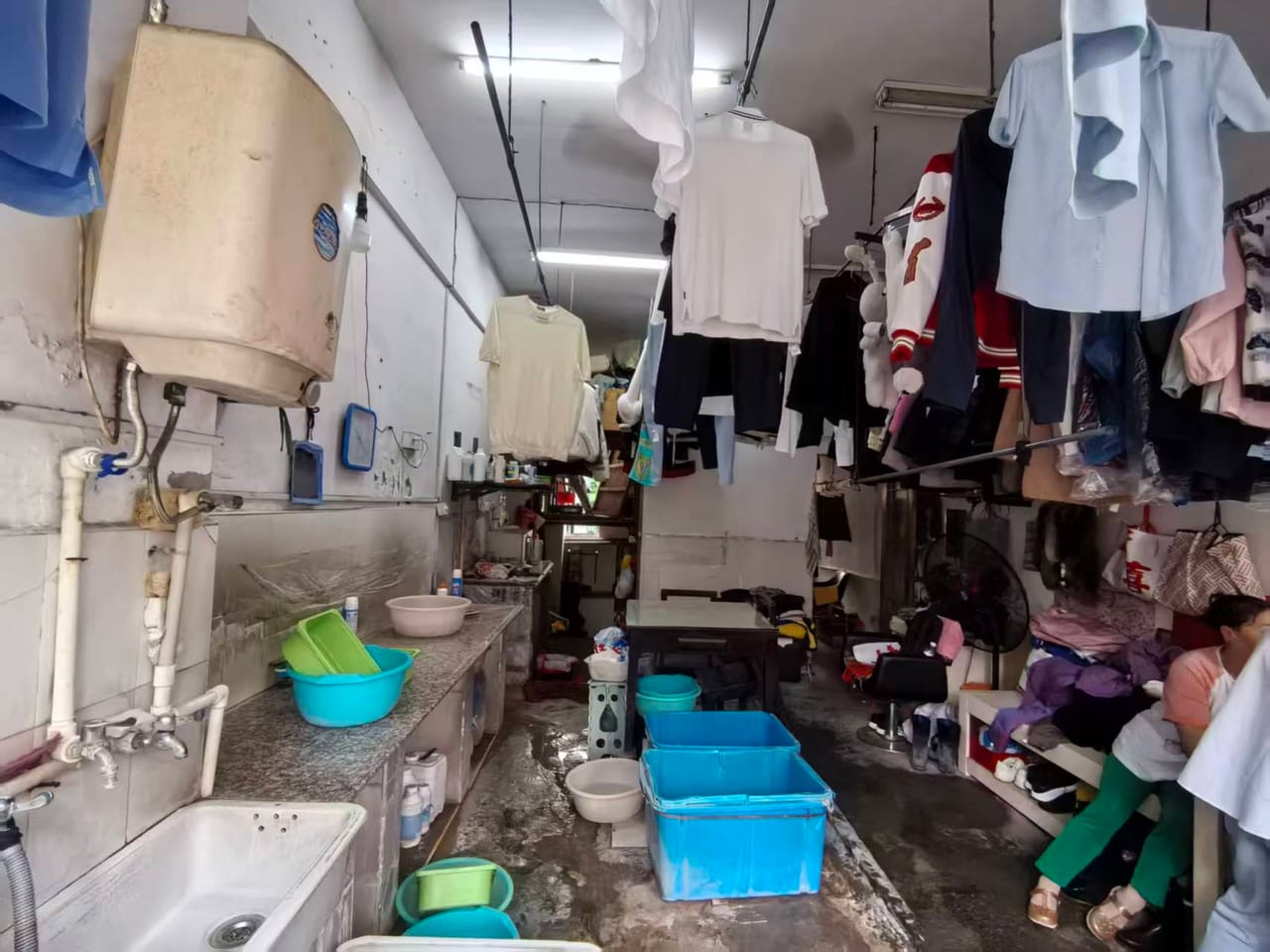 闵行吴泾镇永德路经营二十年干洗店带客源转让！设备完善人流大-6
