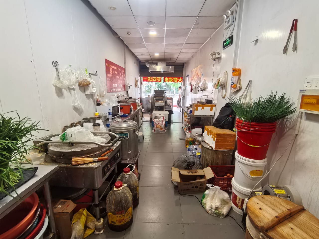 P徐汇古美路十字路口沿街餐饮店转让！商住一体化人流量大-6