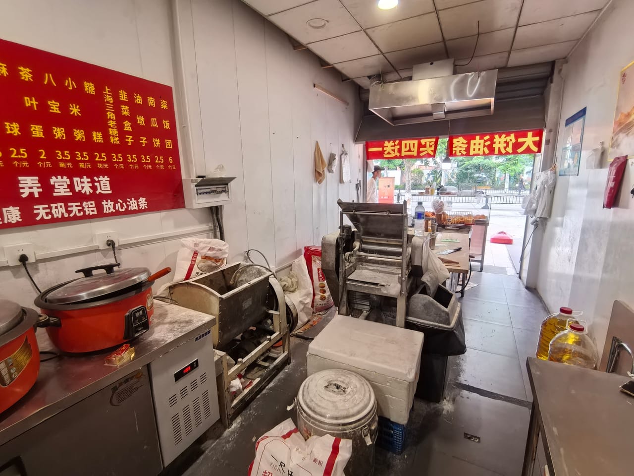 P徐汇古美路十字路口沿街餐饮店转让！商住一体化人流量大-2