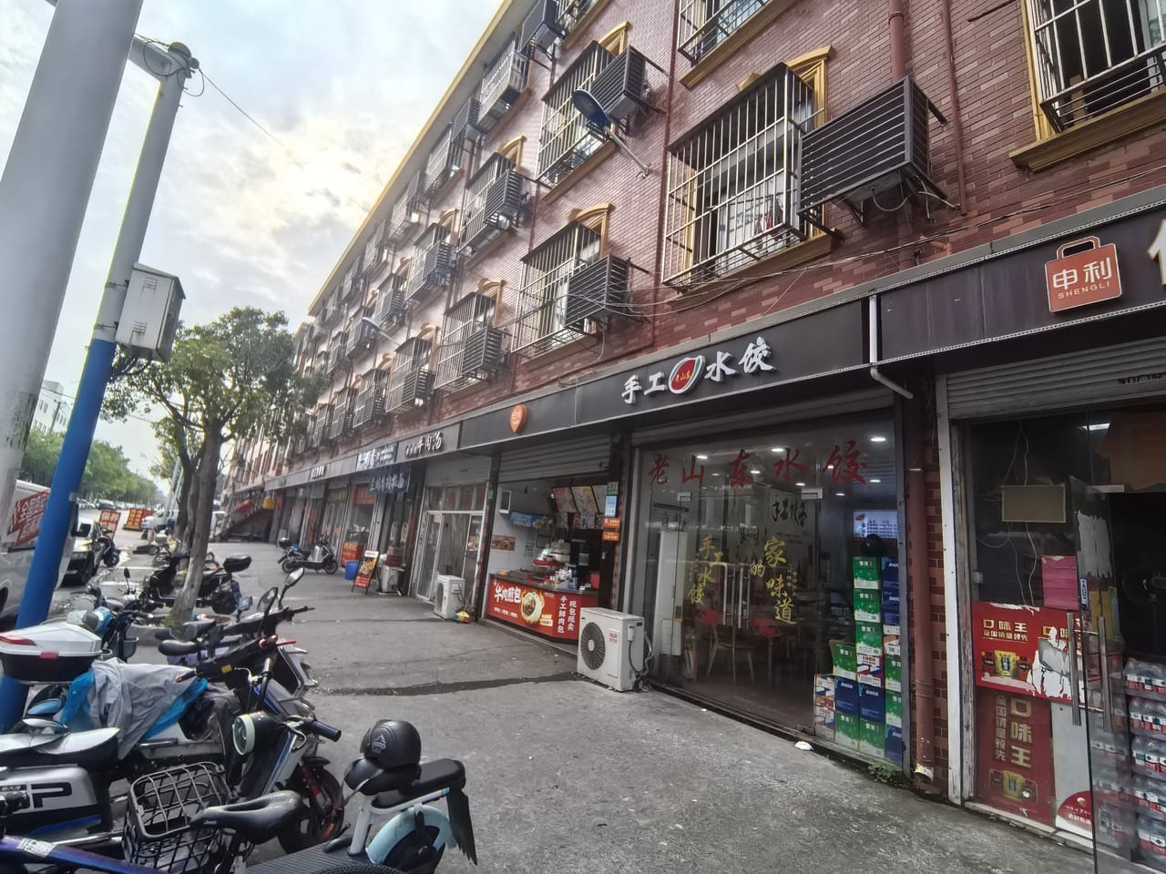 月租3千多 奉贤区奉城镇十字路口餐饮店转让！工业园厂区密集-9