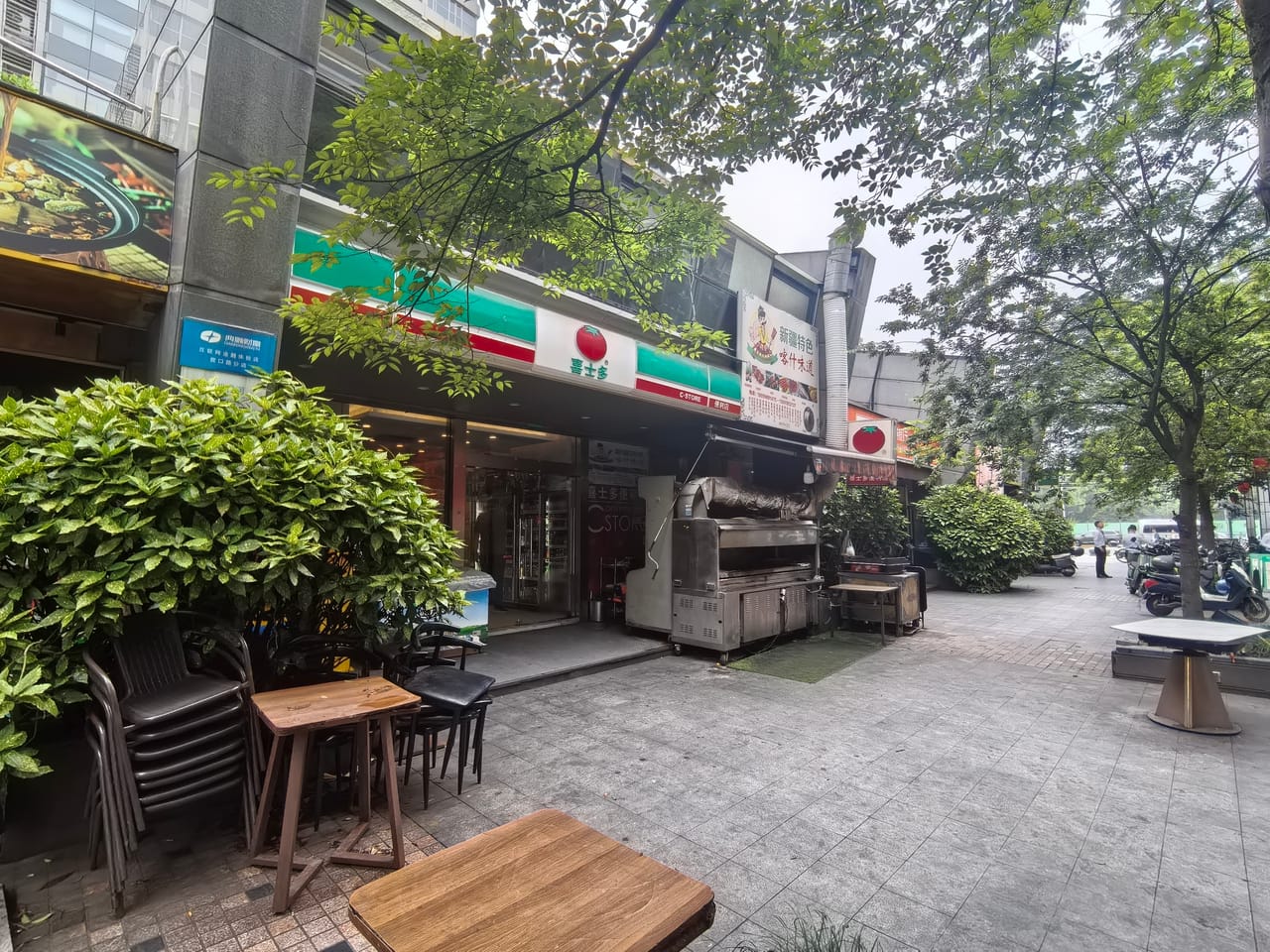 营口路旺铺出租，不限业态，门头宽，多小区商务分布，人流量大-9