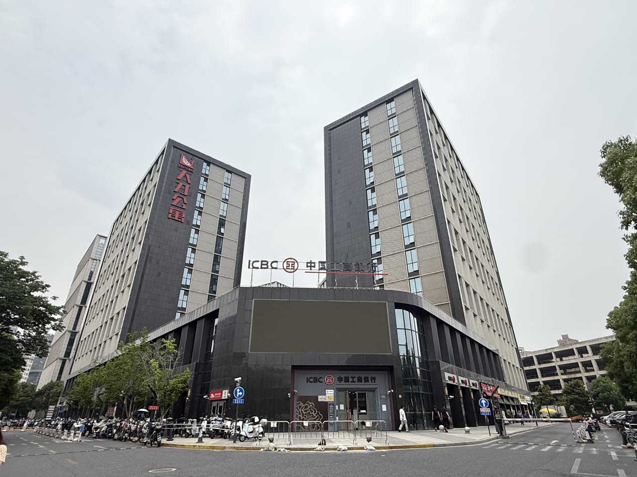 宝山区淞塘路商务楼沿街餐饮店转让！有燃气可重餐饮 人流量大-9