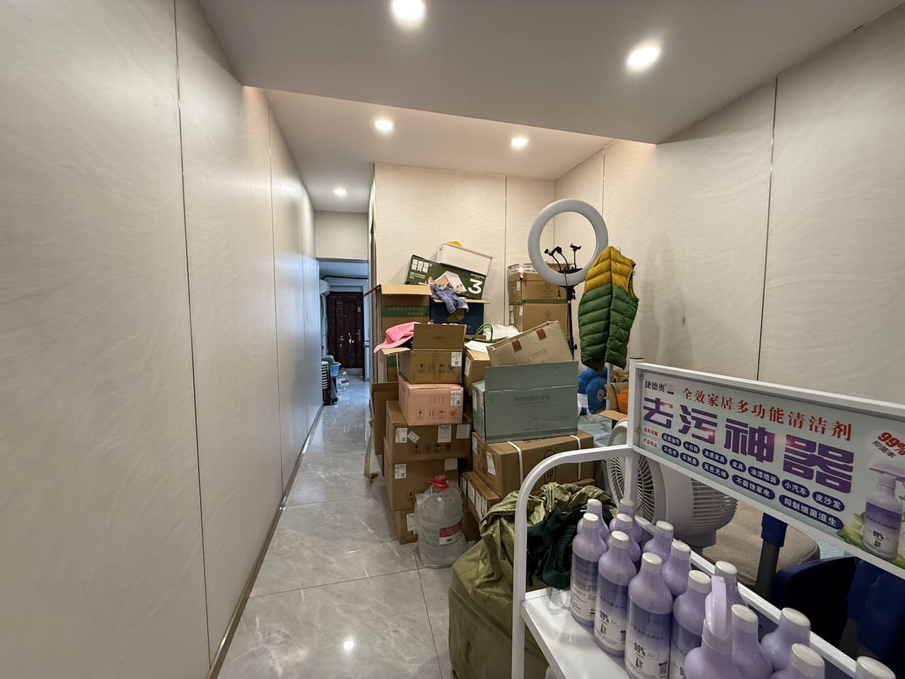宝山友谊路旺铺转让！带精美装修，水电齐全 附近小区公寓密集-6