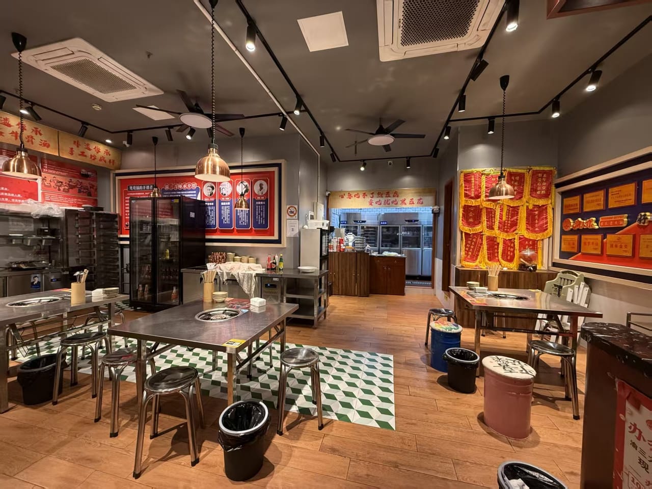 双开门可外摆 嘉定区南翔镇槎溪路夜宵一条街餐饮店转让！人气旺-2