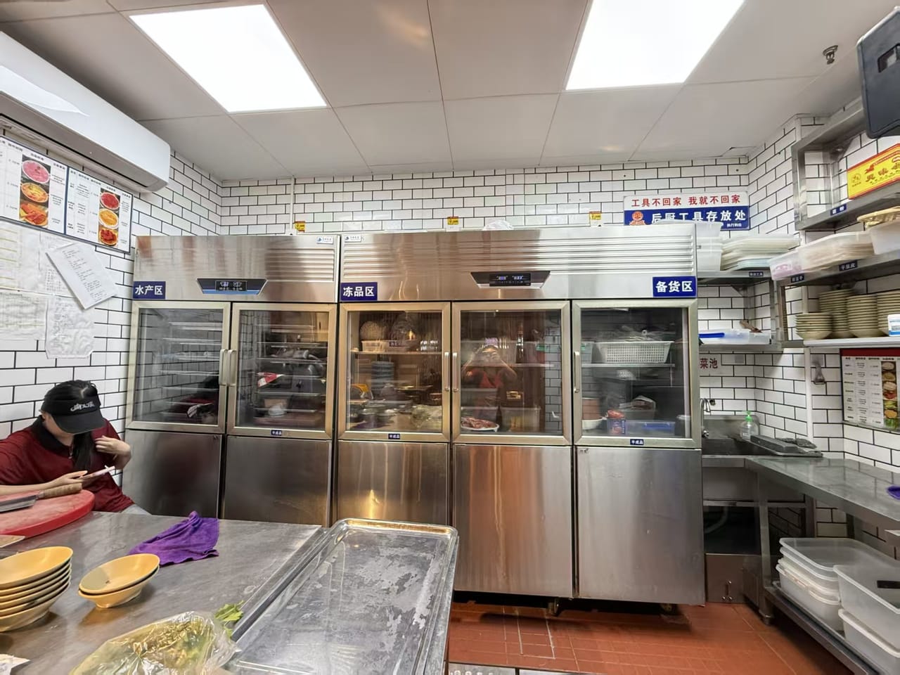 双开门可外摆 嘉定区南翔镇槎溪路夜宵一条街餐饮店转让！人气旺-9