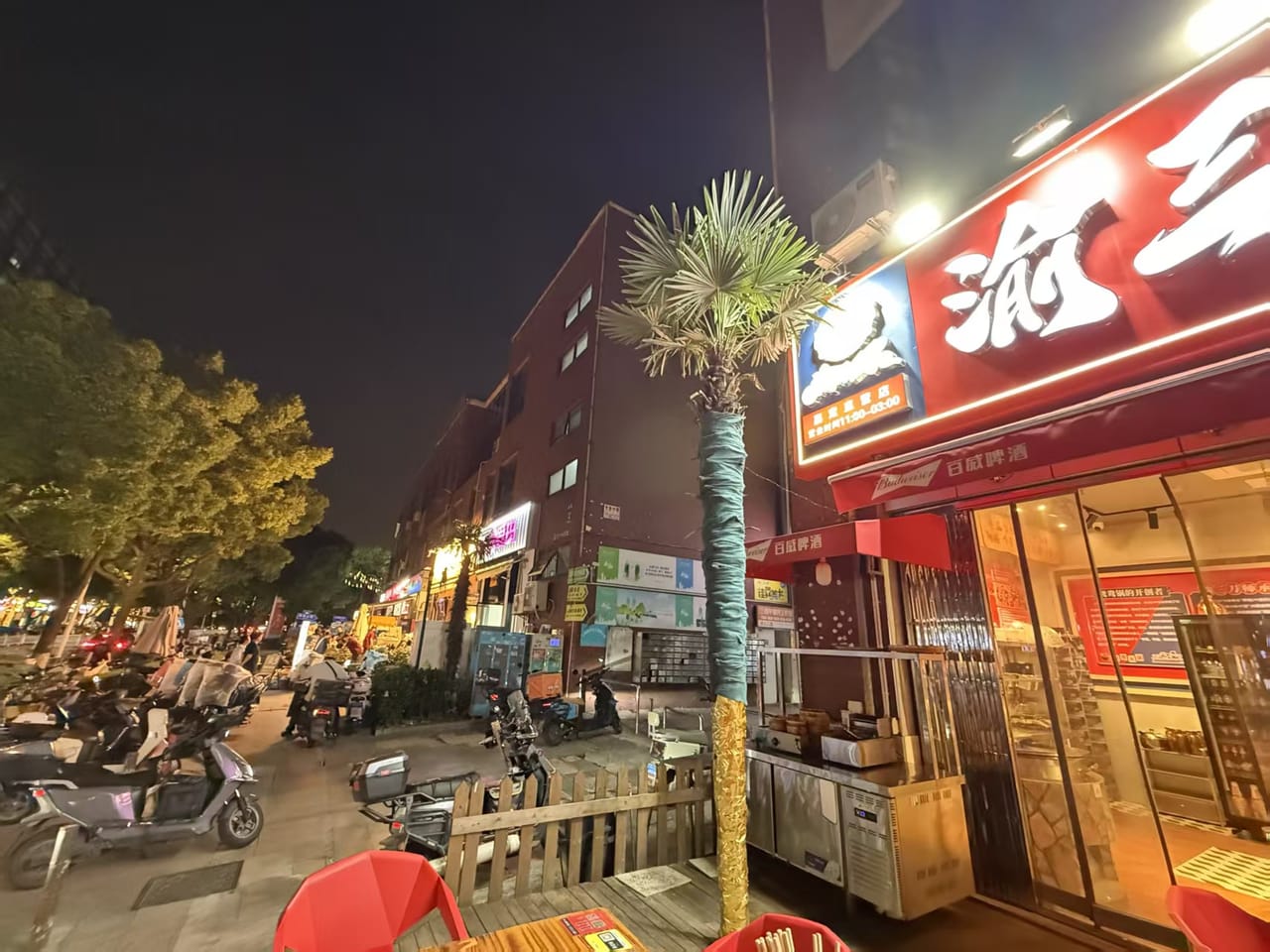 双开门可外摆 嘉定区南翔镇槎溪路夜宵一条街餐饮店转让！人气旺-3