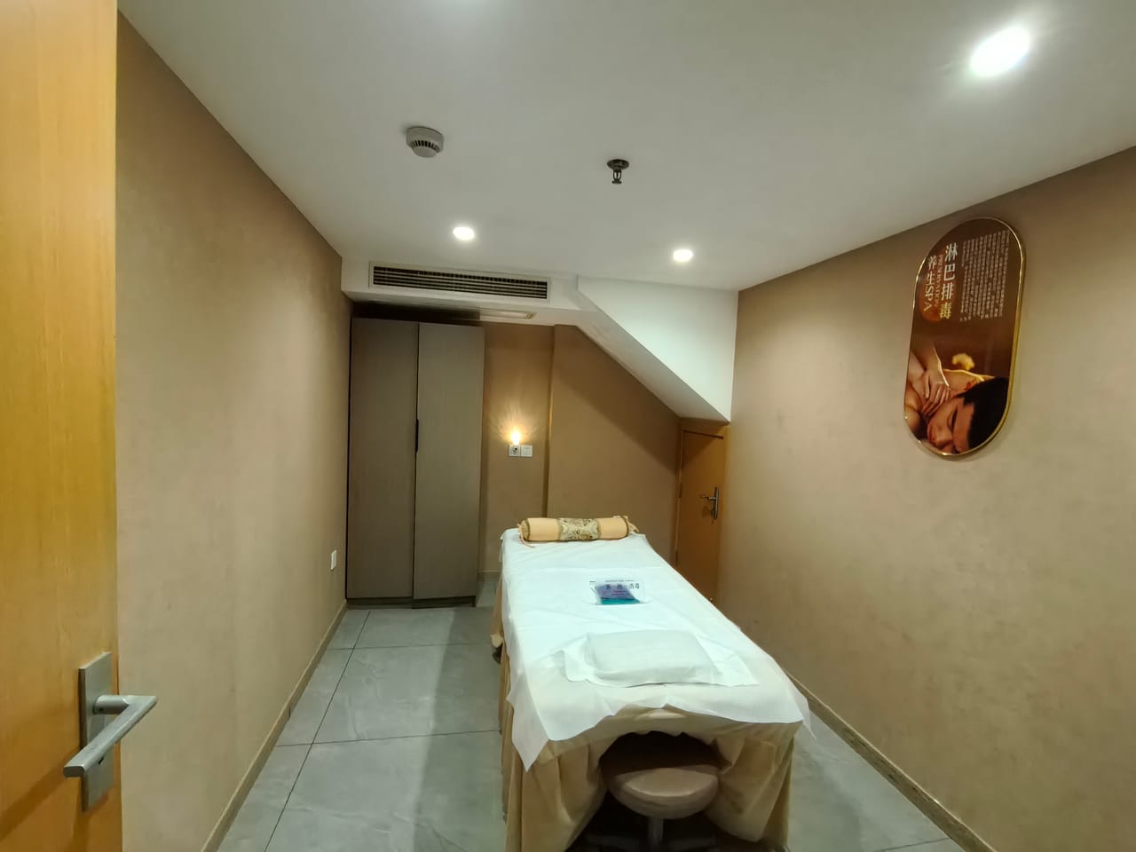 政旦东路美容院转让！商圈成熟，消费稳定，带包间，位置佳-6