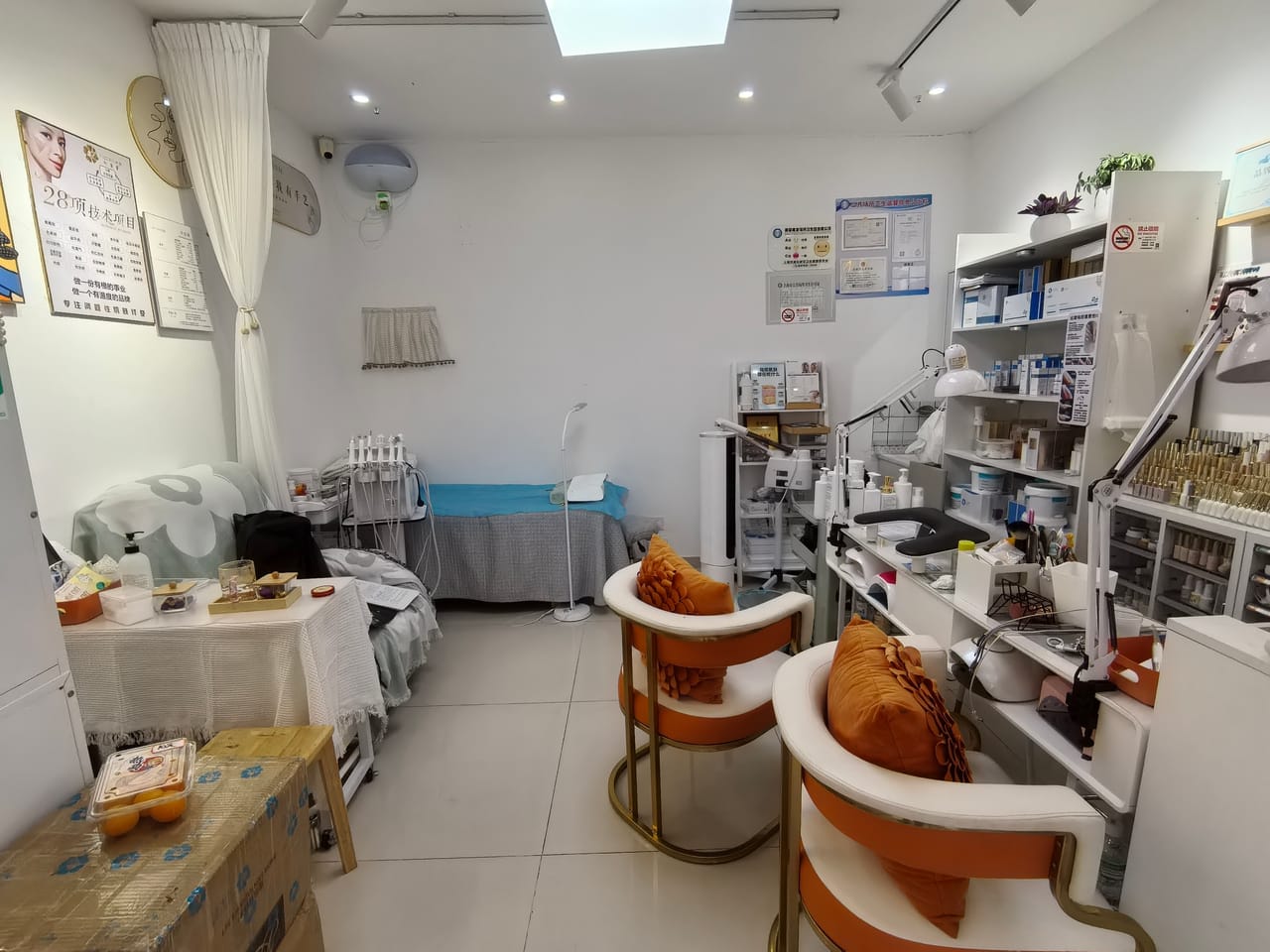 益江路美甲店转让！多小区分布，人流量大  租金压力小位置佳-2