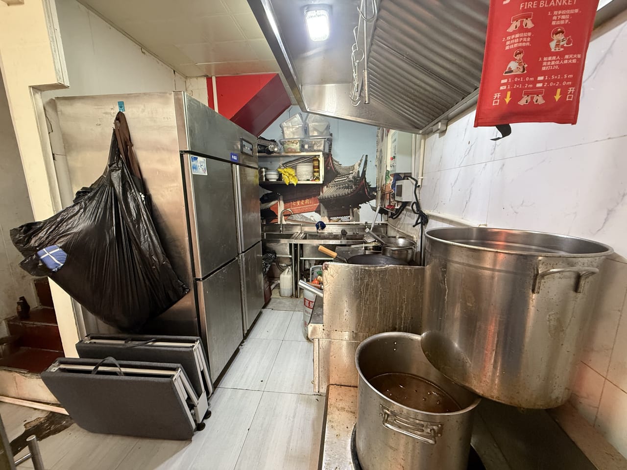 闵行七宝镇航中路菜市场熟食店转让！带阳台可住成熟商圈人流大-7