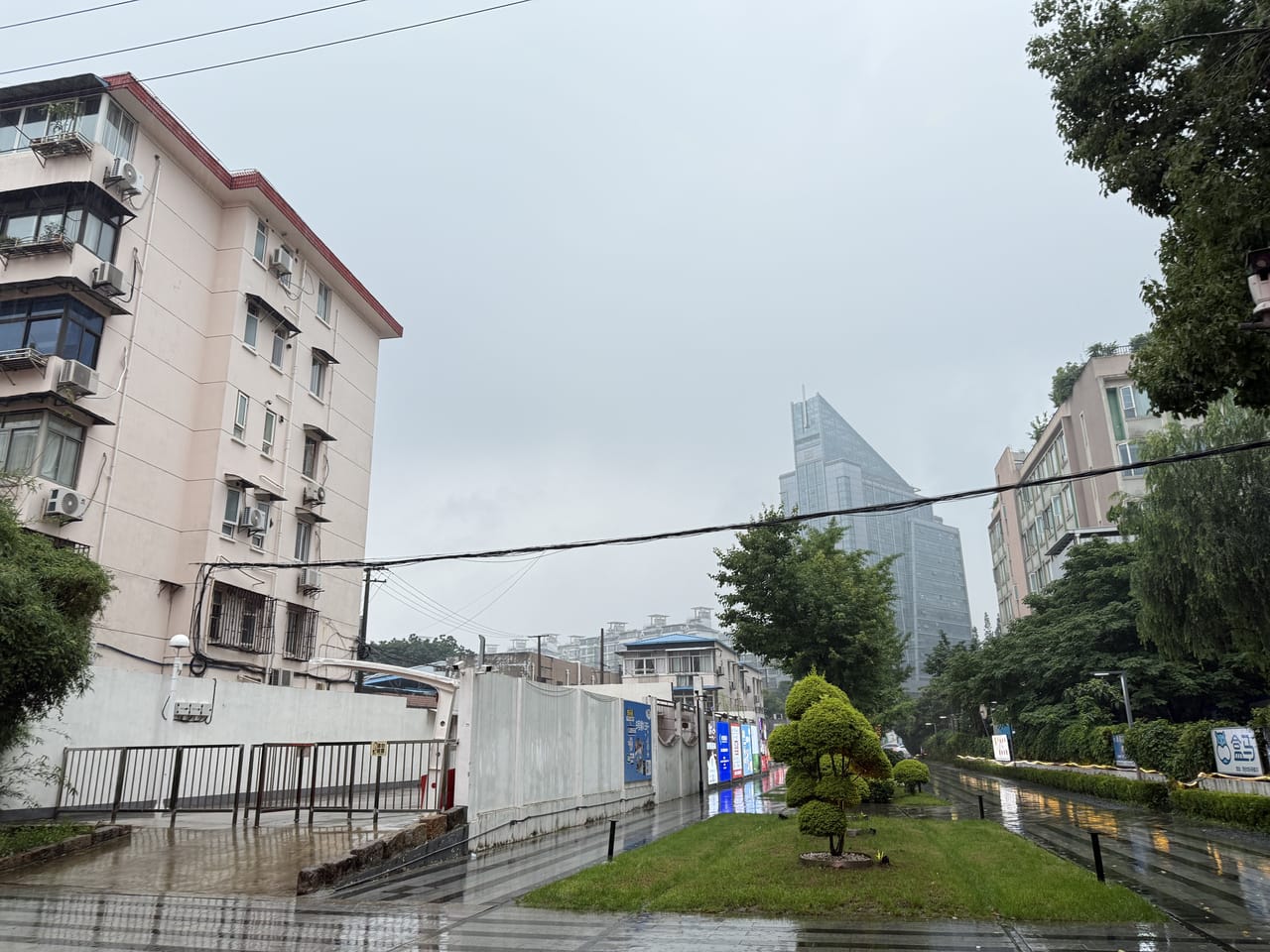 殷高西路旺铺转让！近地铁口，客流量大，不限业态位置佳-7