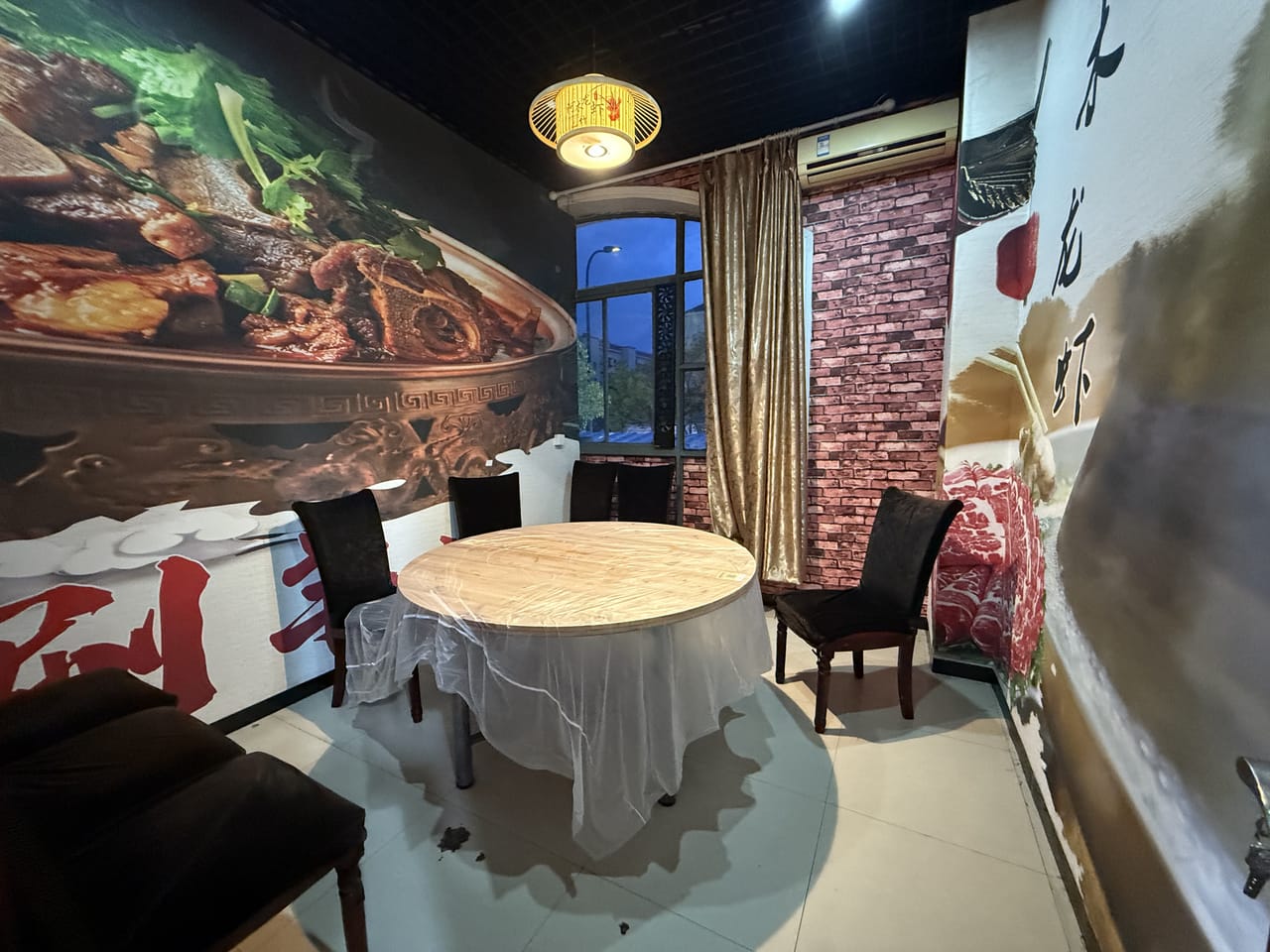 日流水1w 浦东张江盛夏路餐饮龙虾店！转让或出租8月到3月-9